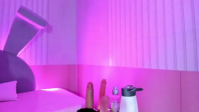 Kendall curves online show from 04-13-26, 03:01