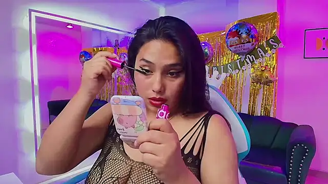 Snapshot of Gemma_bellini chatting on 12-13-25, 07:53 Gemma bellini online show from 12-13-25, 07:53