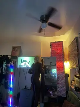 Motherbigbus online show from 03-28-26, 10:48