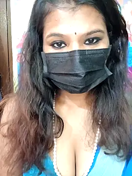 Snapshot of Premalatha_28 chatting on 12-22-25, 05:59 Premalatha 28 online show from 12-22-25, 05:59