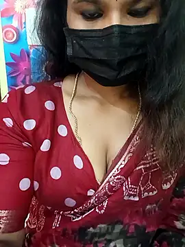 Snapshot of Premalatha_28 chatting on 01-14-26, 06:41 Premalatha 28 online show from 01-14-26, 06:41