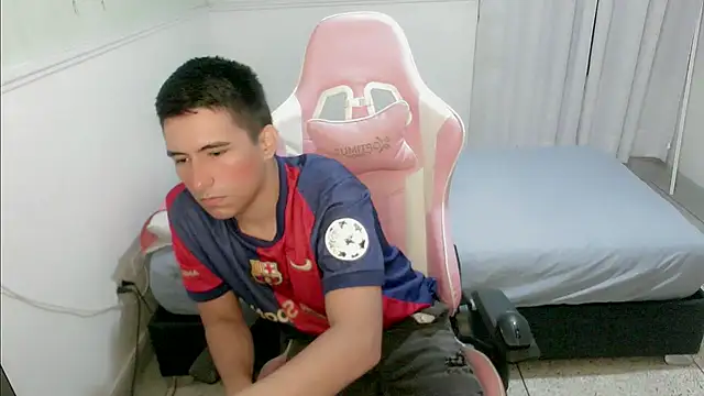 dannyt hot online show from 12-05-25, 01:52