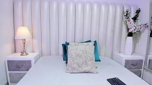 Snapshot of MiaWelkin_ chatting on 11-26-25, 10:49 MiaWelkin online show from 11-26-25, 10:49