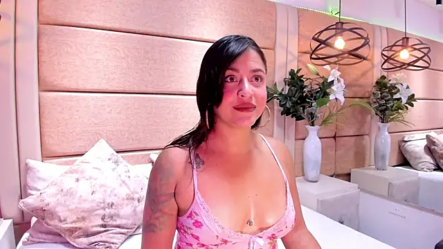 Snapshot of MiaWelkin_ chatting on 12-16-25, 10:53 MiaWelkin online show from 12-16-25, 10:53