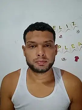 Snapshot of Elduodinamico45 chatting on 11-28-25, 01:19 Elduodinamico45 online show from 11-28-25, 01:19