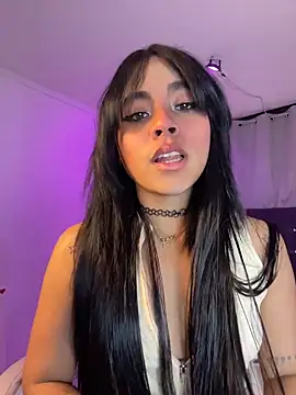 Snapshot of Sophie_wyld chatting on 11-29-25, 03:09 Sophie wyld online show from 11-29-25, 03:09