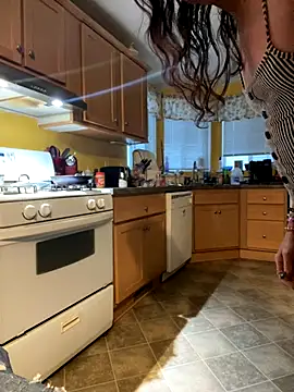 Snapshot of tsashelayamylynzy chatting on 11-17-25, 12:05 tsashelayamylynzy online show from 11-17-25, 12:05