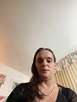 Snapshot of tsashelayamylynzy chatting on 11-26-25, 02:23 tsashelayamylynzy online show from 11-26-25, 02:23