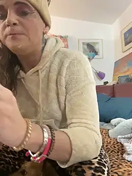 Snapshot of tsashelayamylynzy chatting on 12-04-25, 03:49 tsashelayamylynzy online show from 12-04-25, 03:49