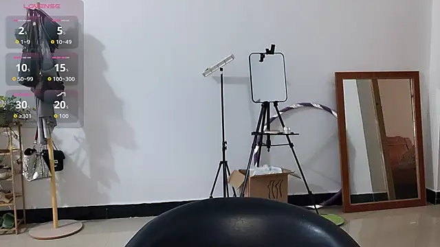 Snapshot of adele8731 chatting on 11-18-25, 02:17 adele8731 online show from 11-18-25, 02:17