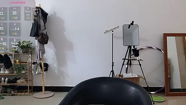 Snapshot of adele8731 chatting on 11-19-25, 02:22 adele8731 online show from 11-19-25, 02:22