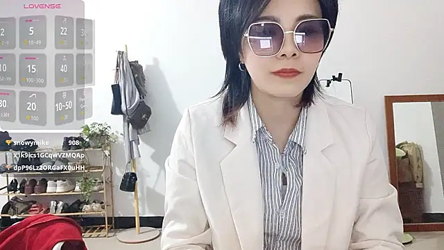 Snapshot of adele8731 chatting on 12-03-25, 12:47 adele8731 online show from 12-03-25, 12:47