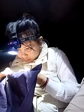 Snapshot of mon1-day chatting on 11-18-25, 01:55 mon1-day online show from 11-18-25, 01:55