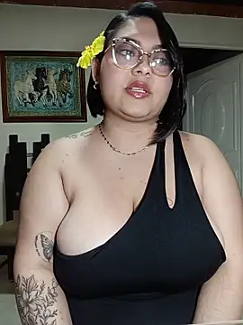 Snapshot of Anna_Lucia88 chatting on 11-22-25, 07:18 Anna Lucia88 online show from 11-22-25, 07:18