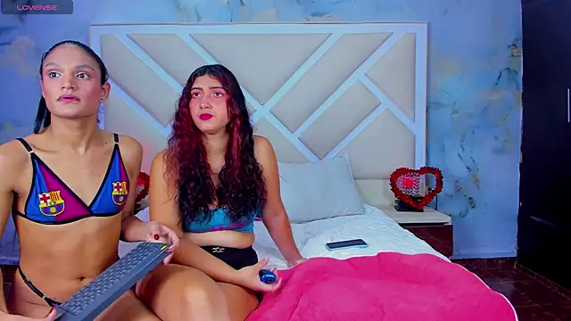 Snapshot of TrioPecadoVIP chatting on 11-22-25, 06:45 TrioPecadoVIP online show from 11-22-25, 06:45