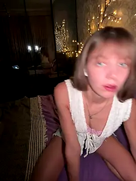 Snapshot of artshadowvibe chatting on 11-30-25, 01:26 artshadowvibe online show from 11-30-25, 01:26