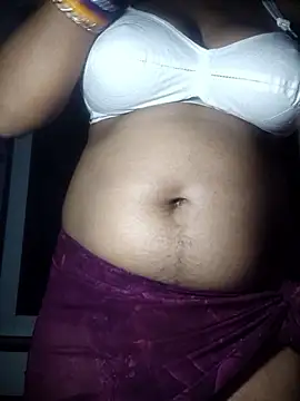 Snapshot of sexy_pihu9 chatting on 04-11-26, 06:01 sexy pihu9 online show from 04-11-26, 06:01