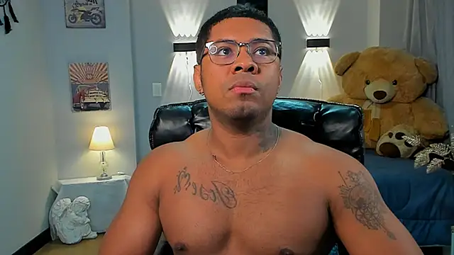 LEONHDZ online show from 11-17-25, 03:12