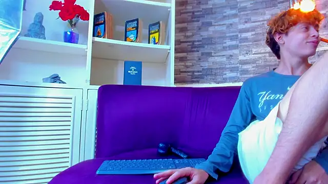 Twinkk Guy online show from 11-24-25, 08:41