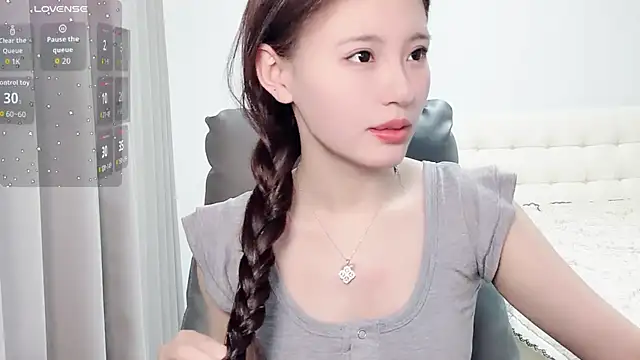 H-2005 online show from 05-09-26, 10:15