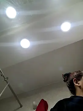 Snapshot of Scarlet_curly chatting on 11-30-25, 09:02 Scarlet curly online show from 11-30-25, 09:02