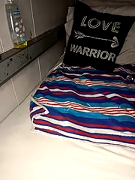 Snapshot of Noexy chatting on 12-18-25, 08:37 Noexy online show from 12-18-25, 08:37