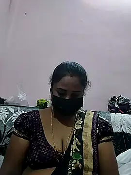 Snapshot of Tamil_devagi chatting on 11-27-25, 06:04 Tamil devagi online show from 11-27-25, 06:04
