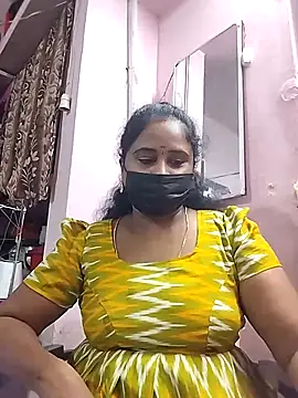 Snapshot of Tamil_devagi chatting on 11-30-25, 02:21 Tamil devagi online show from 11-30-25, 02:21