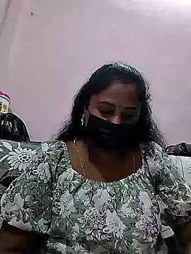 Snapshot of Tamil_devagi chatting on 12-02-25, 08:52 Tamil devagi online show from 12-02-25, 08:52