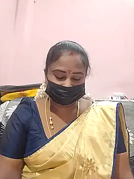 Snapshot of Tamil_devagi chatting on 12-14-25, 09:36 Tamil devagi online show from 12-14-25, 09:36