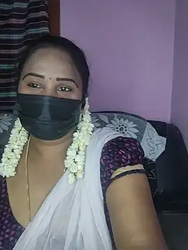 Snapshot of Tamil_devagi chatting on 07-15-26, 04:51 Tamil devagi online show from 07-15-26, 04:51