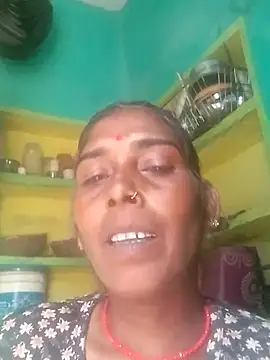 Snapshot of Xx_savita chatting on 11-20-25, 06:02 Xx savita online show from 11-20-25, 06:02