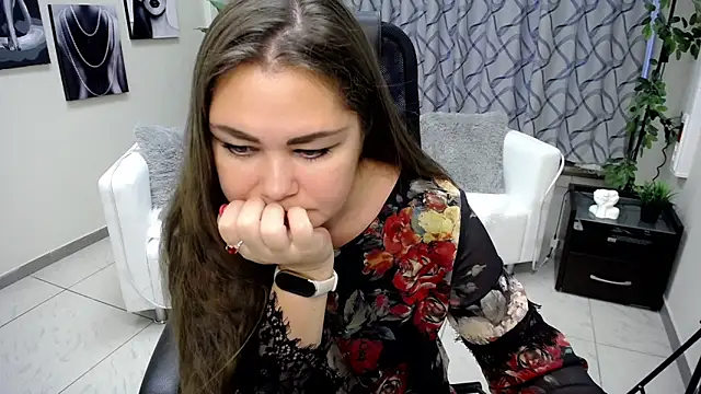 Snapshot of Susanna_S chatting on 11-20-25, 10:15 Susanna S online show from 11-20-25, 10:15