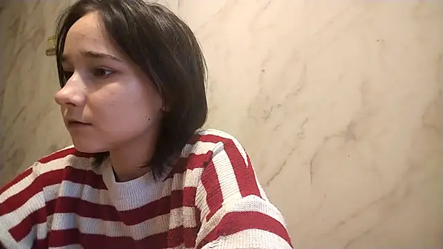 Snapshot of TianaMeiser chatting on 11-19-25, 11:32 TianaMeiser online show from 11-19-25, 11:32