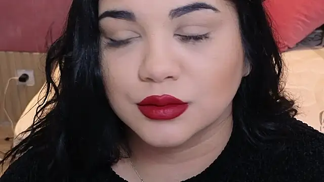 SpicyCarlaXX online show from 02-18-26, 07:21