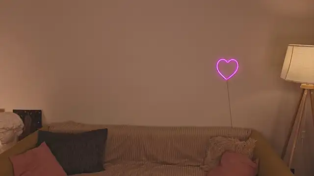 Snapshot of Miss_bane chatting on 11-28-25, 02:31 Miss bane online show from 11-28-25, 02:31