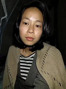 Snapshot of Cat-meow chatting on 11-26-25, 02:07 Cat-meow online show from 11-26-25, 02:07