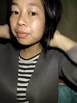 Snapshot of Cat-meow chatting on 12-04-25, 11:24 Cat-meow online show from 12-04-25, 11:24