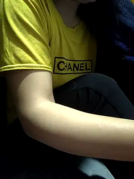 Snapshot of Gemma-sexyy chatting on 12-13-25, 11:10 Gemma-sexyy online show from 12-13-25, 11:10