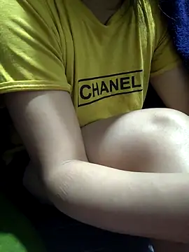 Snapshot of Gemma-sexyy chatting on 12-14-25, 11:48 Gemma-sexyy online show from 12-14-25, 11:48