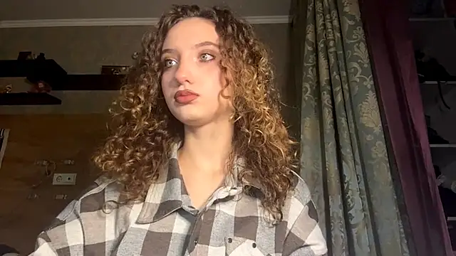 Snapshot of BrocadedEmulsion chatting on 11-24-25, 04:07 BrocadedEmulsion online show from 11-24-25, 04:07