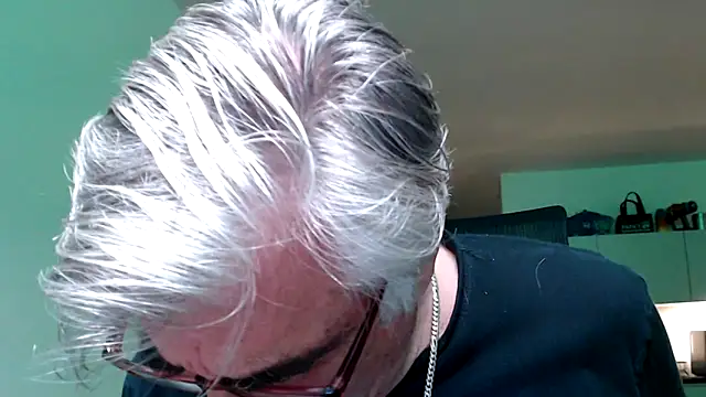 Snapshot of Buidapest chatting on 05-16-26, 07:05 Buidapest online show from 05-16-26, 07:05