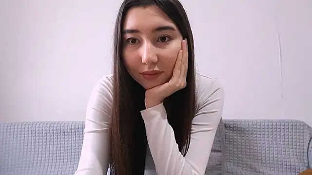 Snapshot of Alice_puff chatting on 11-24-25, 10:15 Alice puff online show from 11-24-25, 10:15