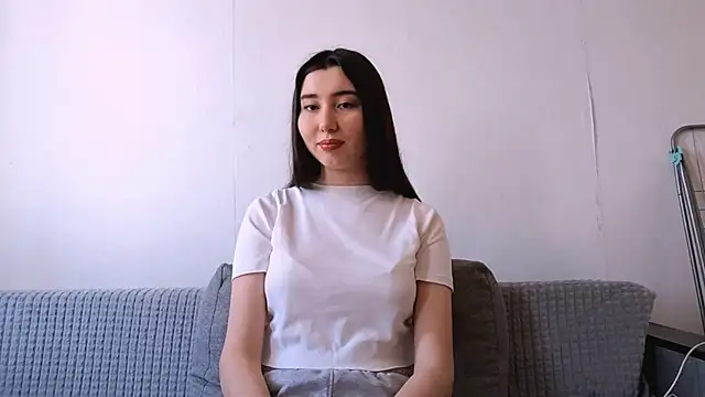 Snapshot of Alice_puff chatting on 11-26-25, 10:05 Alice puff online show from 11-26-25, 10:05