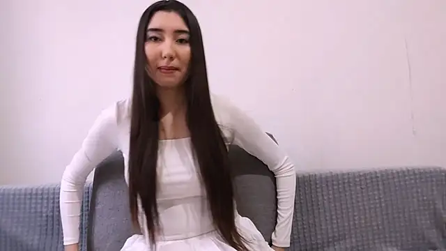 Snapshot of Alice_puff chatting on 12-01-25, 10:09 Alice puff online show from 12-01-25, 10:09