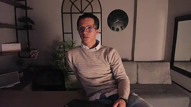 Snapshot of Brandon_starkk chatting on 12-15-25, 11:47 Brandon starkk online show from 12-15-25, 11:47