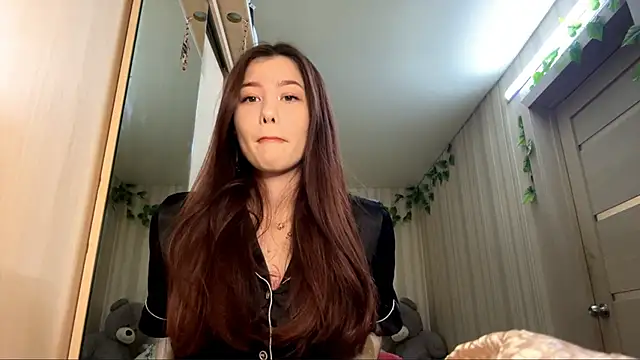 Snapshot of CutieSlim chatting on 12-03-25, 10:02 CutieSlim online show from 12-03-25, 10:02