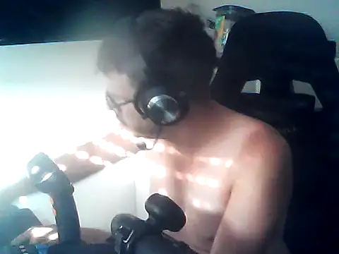 Snapshot of DesertedMonoxide chatting on 07-29-26, 04:49 DesertedMonoxide online show from 07-29-26, 04:49