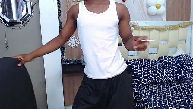 Snapshot of negga_cum chatting on 11-30-25, 01:15 negga cum online show from 11-30-25, 01:15