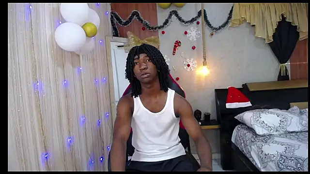 Snapshot of negga_cum chatting on 12-16-25, 01:05 negga cum online show from 12-16-25, 01:05